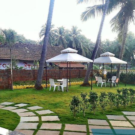 La Vega Resorts Morjim Exterior photo